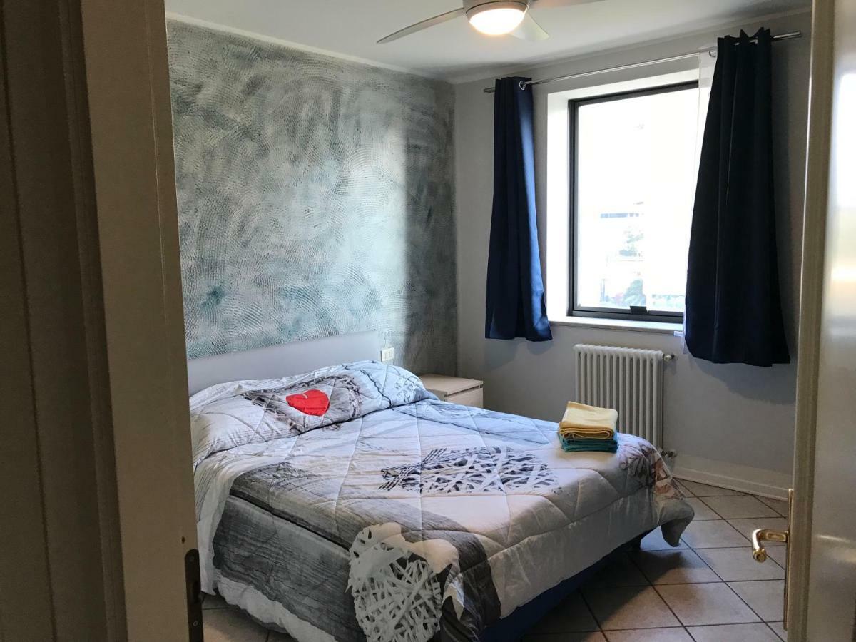 Grazioso Bilocale Metrò/Centro Apartamento Bréscia Exterior foto